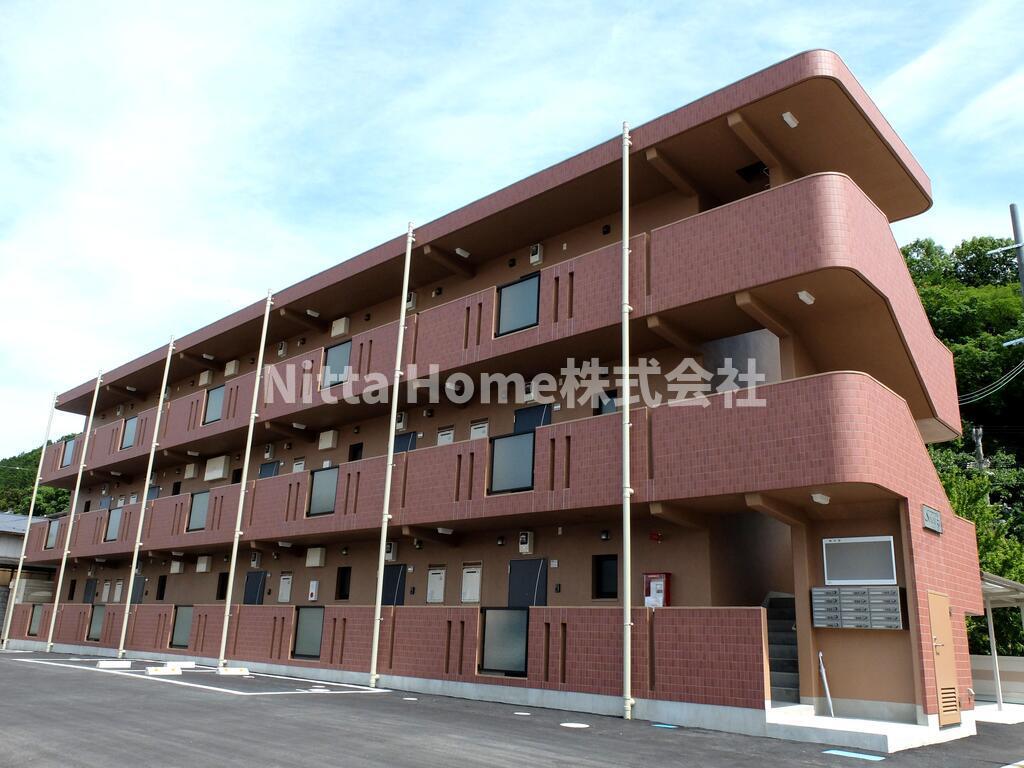 建物外観　３階建てマンションです！！