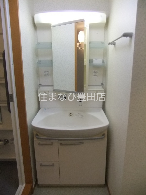 洗面設備　同型別部屋写真