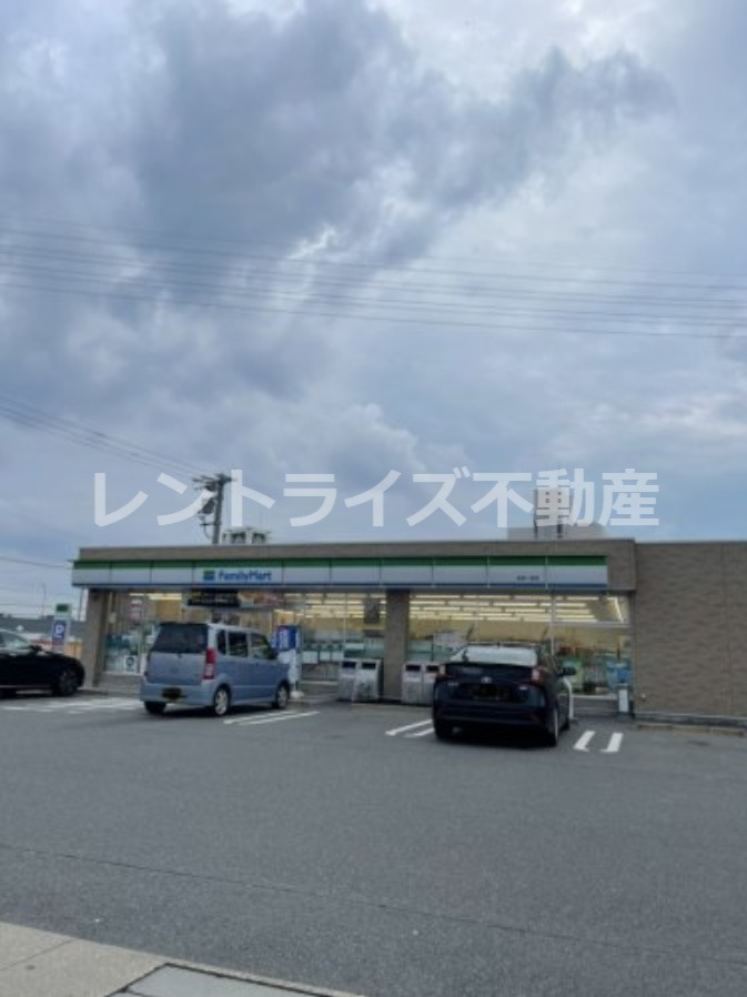 コンビニ　ファミリーマート 名神一宮インター店（コンビニ）まで868m