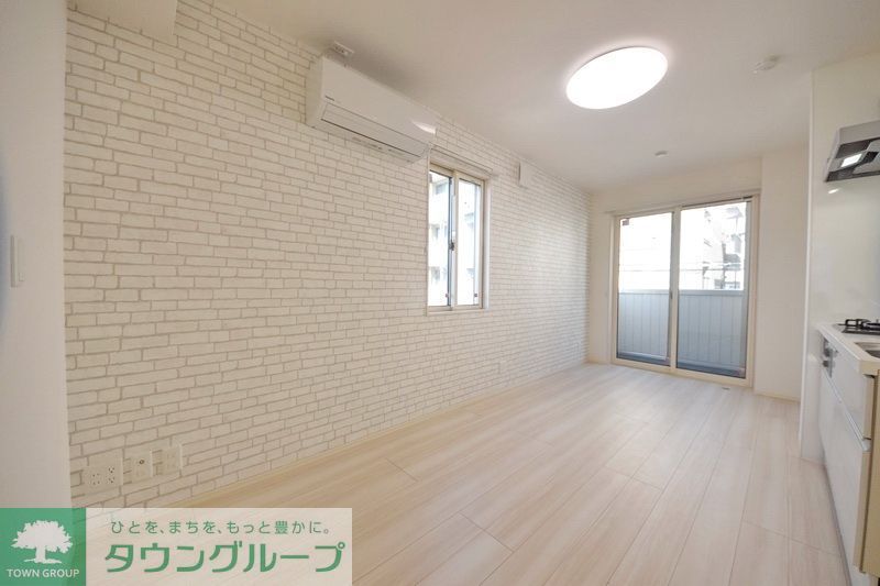 居室・リビング　同型モデル参照