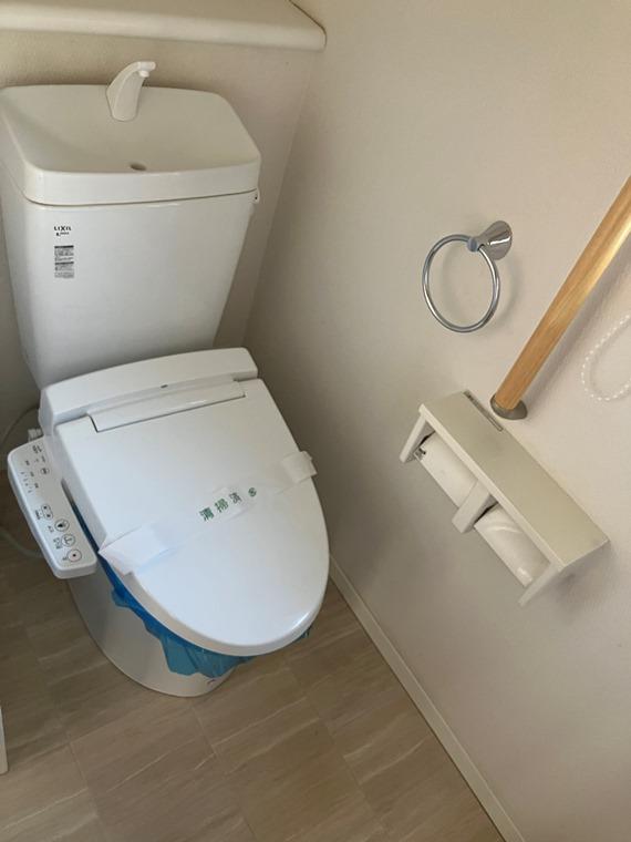 トイレ　落ち着いたトイレです