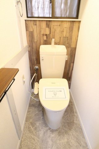トイレ　清潔感のあるトイレです