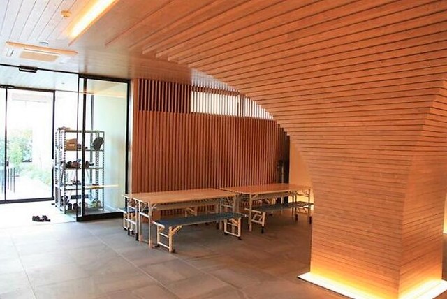エントランス　【木で造るマンションプロジェクト】