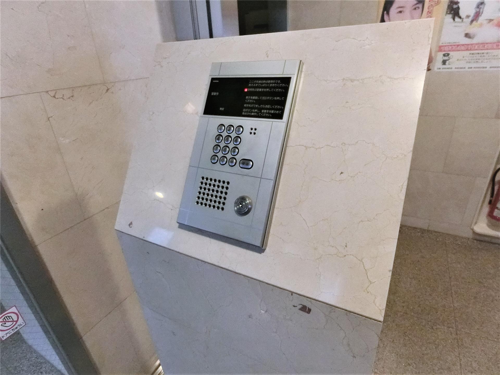 エントランス　オートロック付き賃貸マンション♪