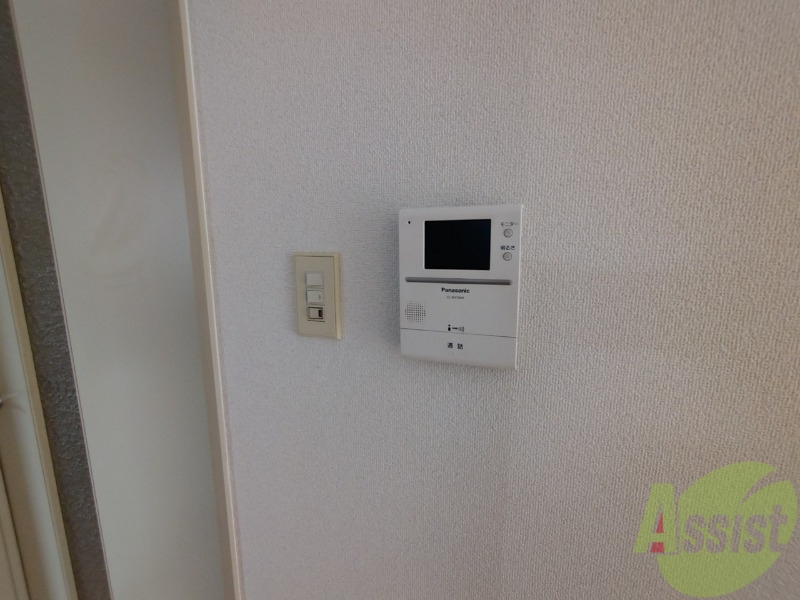 セキュリティ　ＴＶモニター付インターホンです。来客者の顔が見えるので安心！
