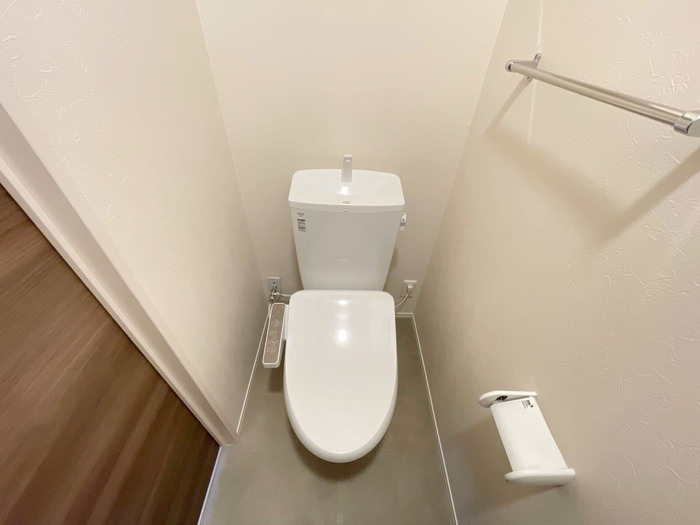ＪＲ両毛線 前橋駅 徒歩7分 3階建 築4年のトイレ写真