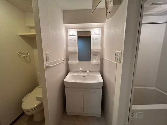 洗面設備　※別部屋の写真です