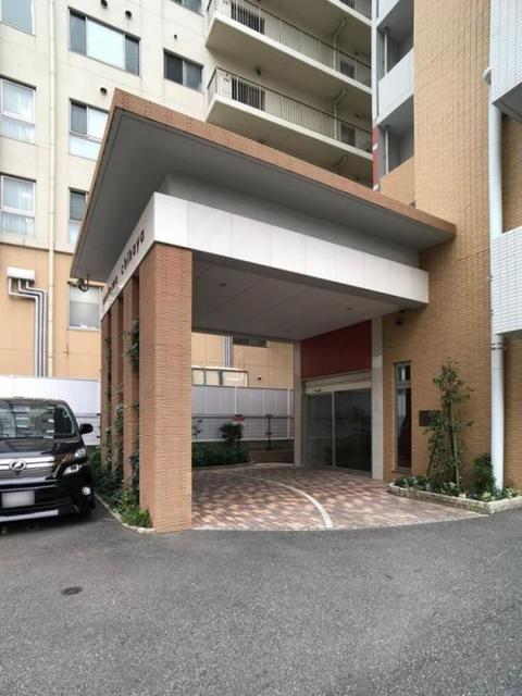 建物外観　【外観写真】温かく人を迎え入れるエントランス♪植栽で憩え、リ