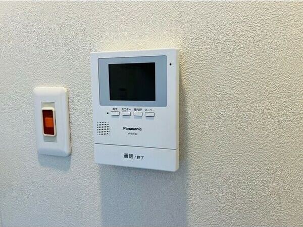 セキュリティ　来客の顔が見えて安心！TVモニターホン付きです♪