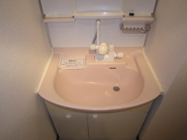 洗面設備　独立洗面台※写真は別部屋