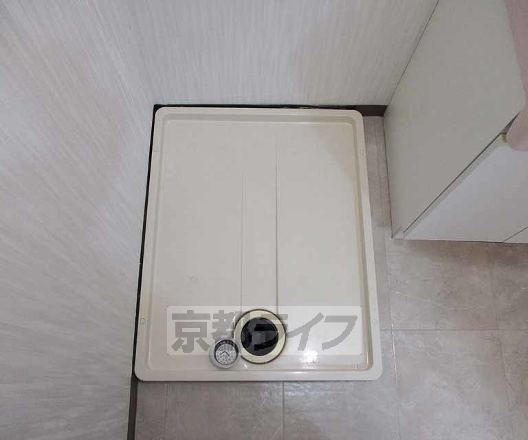 玄関　段差の低い玄関です。