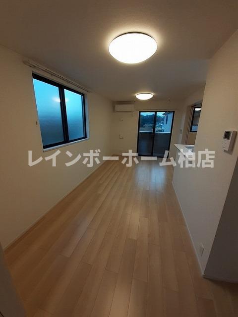 居室・リビング　ゆったりとした居間です