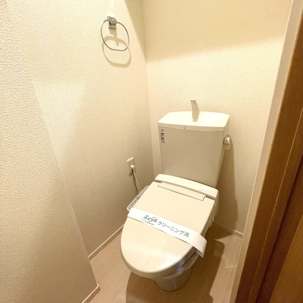 トイレ　別号室参考写真
