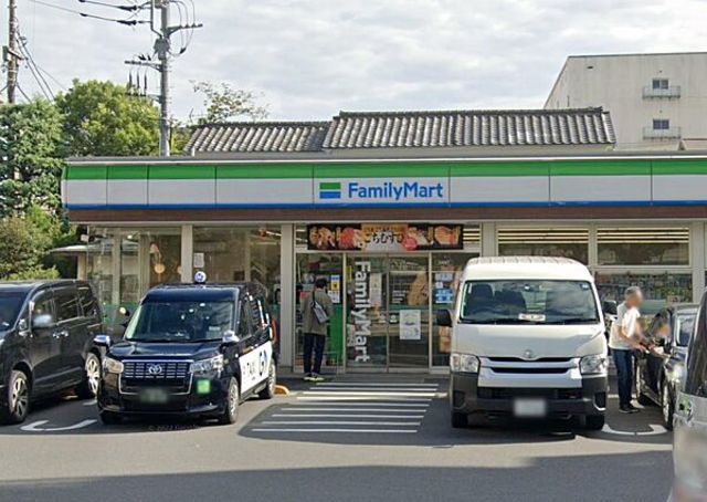 コンビニ　ファミリーマート江東石島店（コンビニ）まで579m