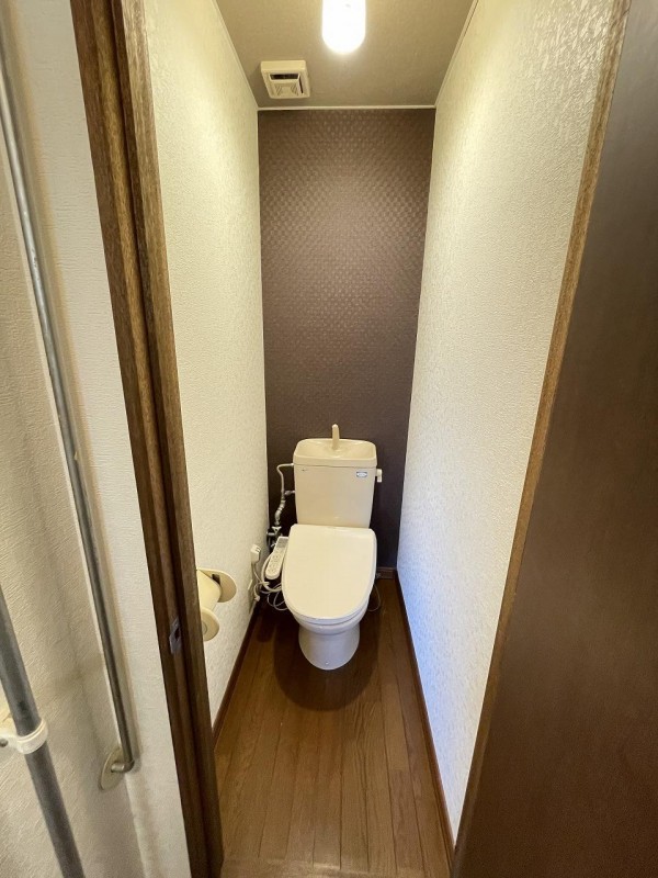 トイレ　トイレ