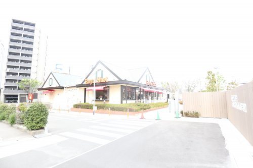 飲食店　ロイヤルホスト吉塚店（飲食店）まで875m