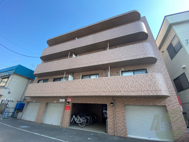 建物外観　札幌市中央区南９条西「クレアーレ」