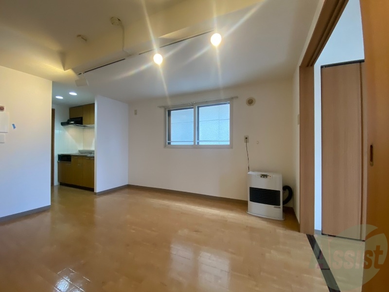 居室・リビング　広くてキレイなお部屋が広がっていて、充実した生活が送れそう。