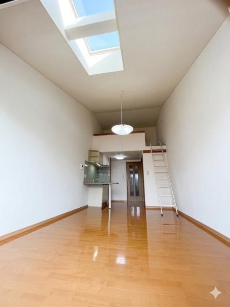 居室・リビング　明るいお部屋です！