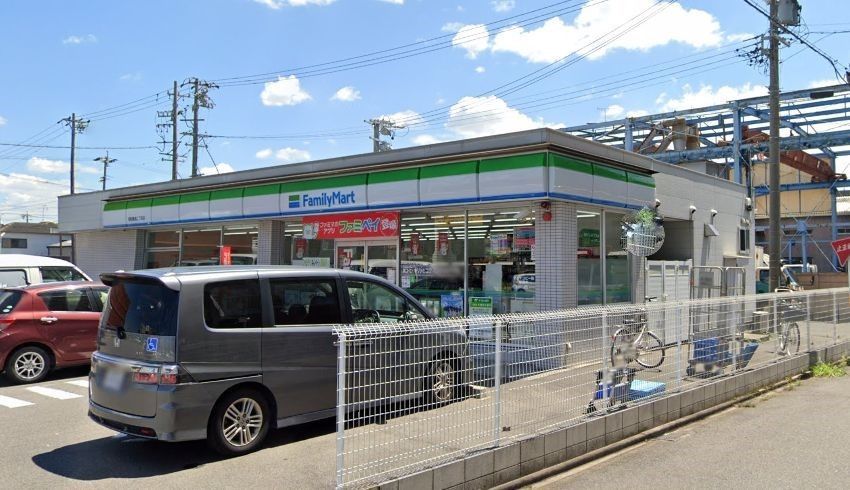 コンビニ　ファミリーマート昭和橋通二丁目店（コンビニ）まで310m