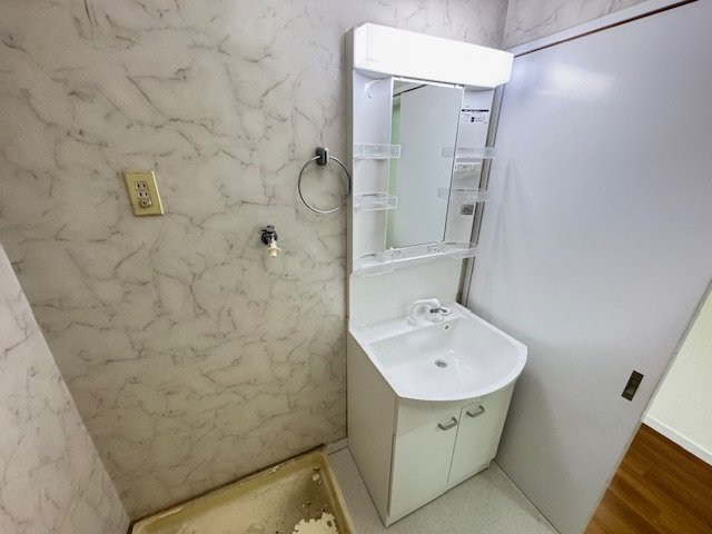 洗面設備　同物件別部屋イメージ写真