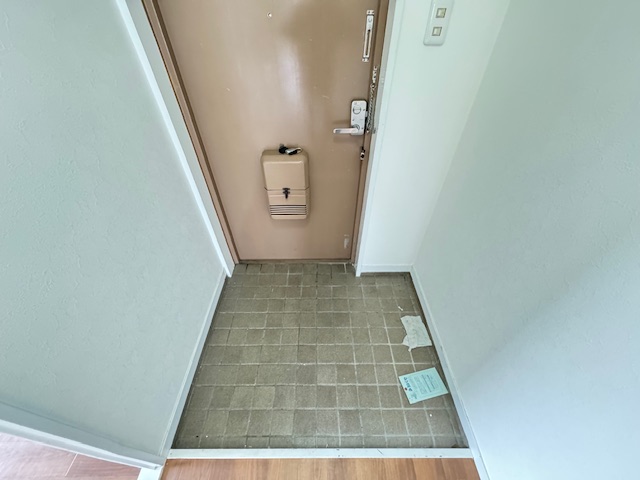 玄関　同物件別部屋イメージ写真