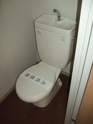 サイプレスのトイレ写真
