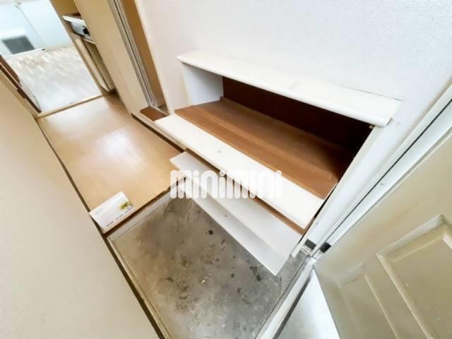 ロビー　下駄箱