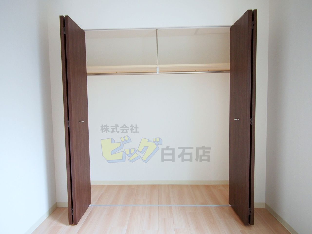 収納　各部屋にクローゼット付きです♪