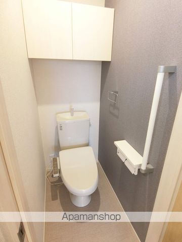 ＪＲ東海道本線 菊川駅 バス乗車時間：45分 最寄りバス停で下車 徒歩14分 2階建 築4年のトイレ写真