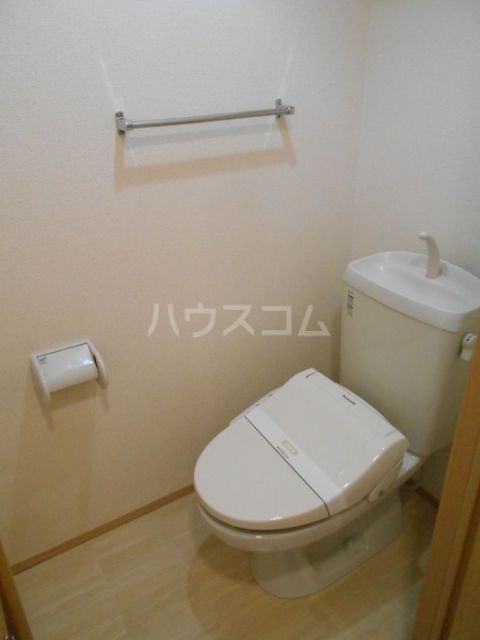 エレガンテAのトイレ写真