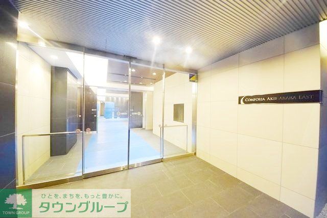 コンフォリア秋葉原EASTの外観写真