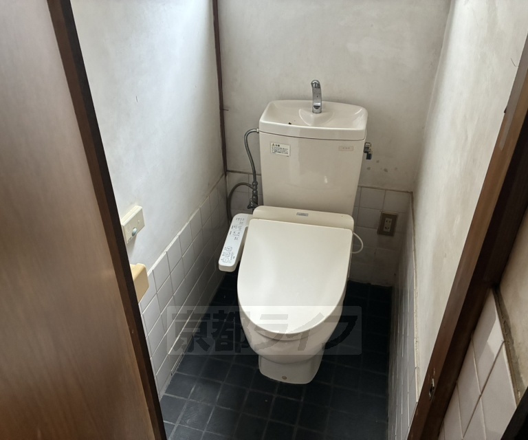 南堀池貸家のトイレ写真