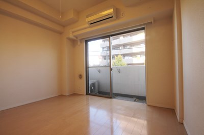 居室・リビング　※別部屋参考写真