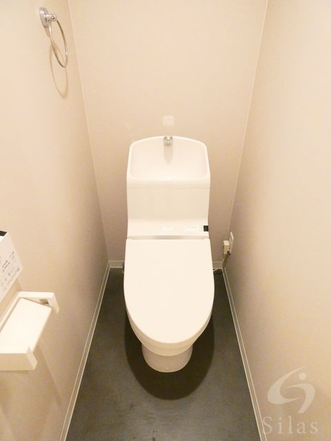 阪神本線 武庫川駅 徒歩8分 2階建 築10年のトイレ写真