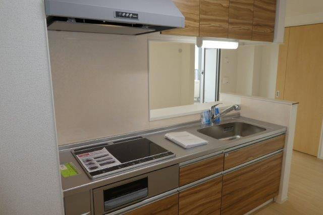 ＪＲ山陽本線 倉敷駅 徒歩12分 14階建 築9年のキッチン写真