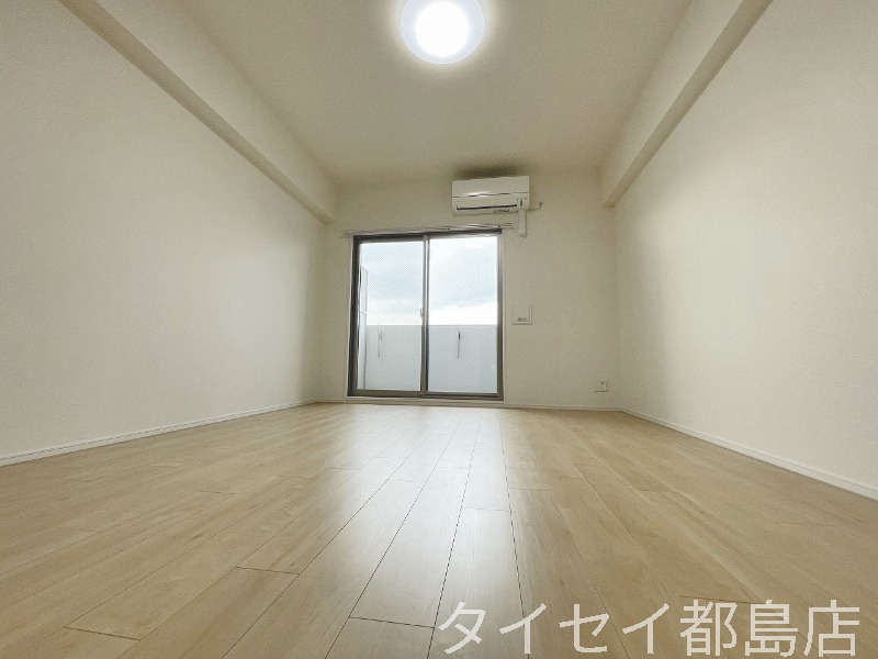 地下鉄谷町線 関目高殿駅 徒歩6分 9階建 築2年の居間写真