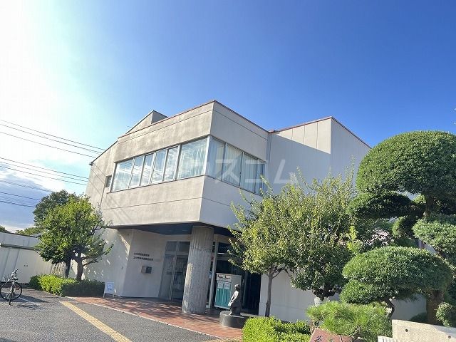 図書館　立川市若葉図書館（図書館）まで533m