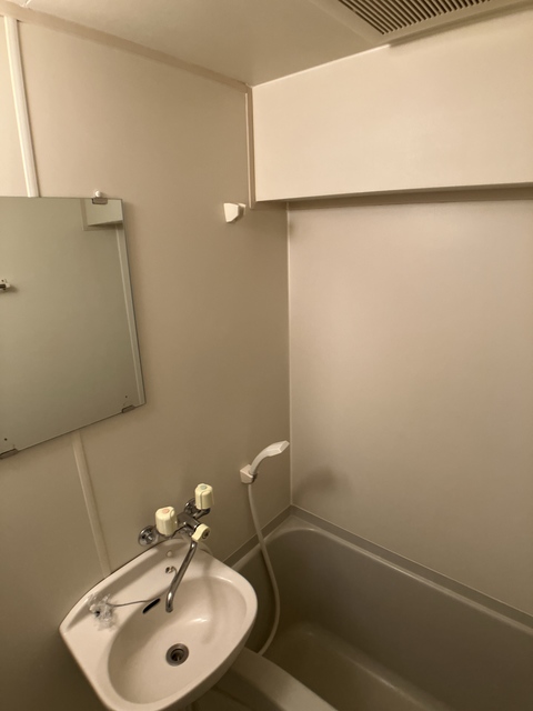 バス・シャワールーム　※別のお部屋の参考画像です。現況優先。