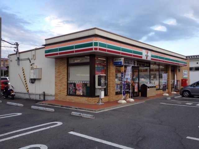 コンビニ　セブンイレブン 古川駅東3丁目店（コンビニ）まで284m
