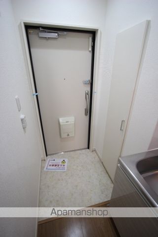 ＪＲ総武線 東船橋駅 徒歩6分 3階建 築13年の玄関写真