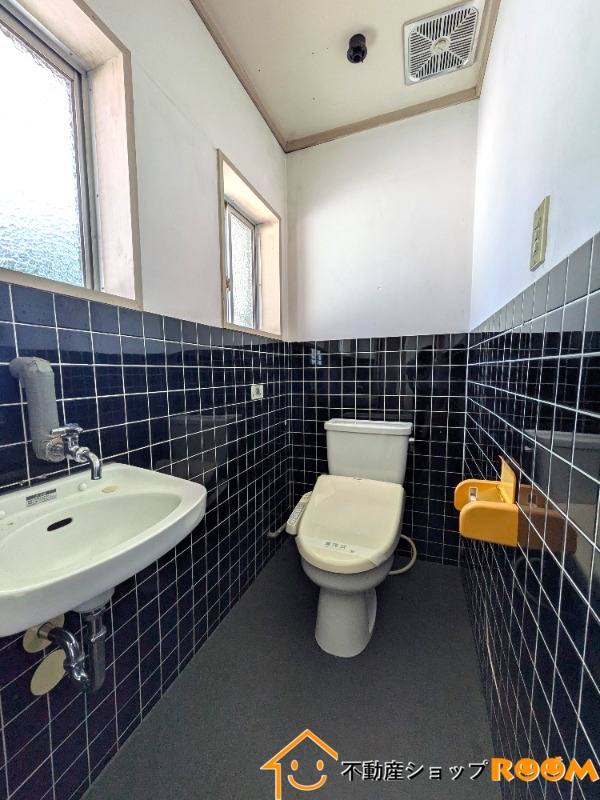 ヤマダビルのトイレ写真