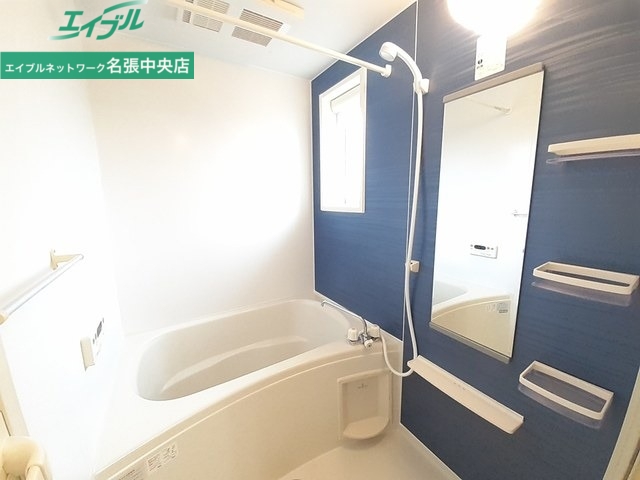 バス・シャワールーム　反転タイプ写真