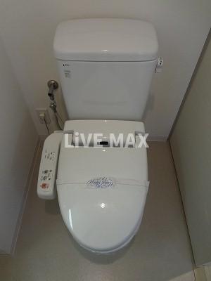 トイレ　ウォシュレット付き