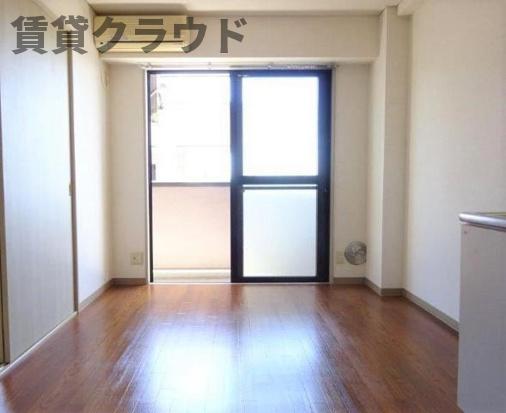 居室・リビング　ゆったり過ごせる居間です
