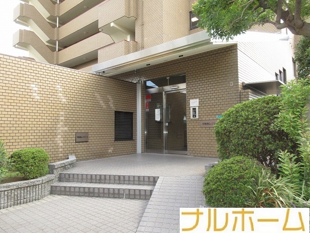 地下鉄谷町線 平野駅 徒歩5分 8階建 築38年の外観写真