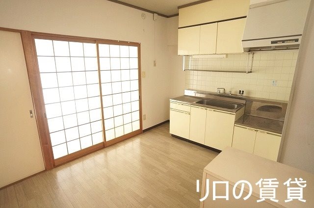 居室・リビング　別号室イメージ