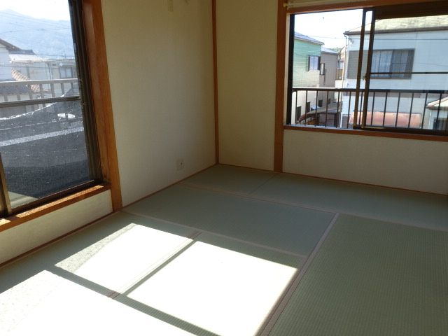 名手市場戸建の居間写真