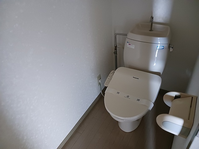 ガーデンシティ桜町E棟のトイレ写真