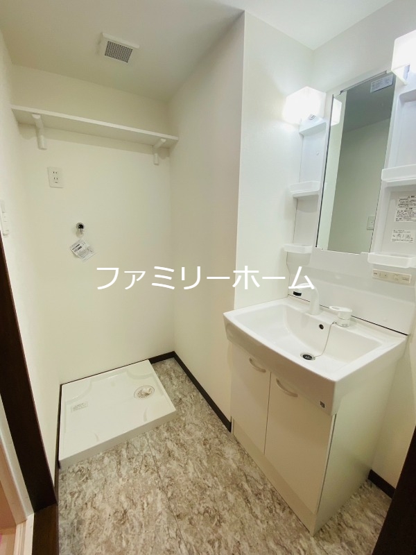 【鉾田市安塚のマンションの洗面設備】